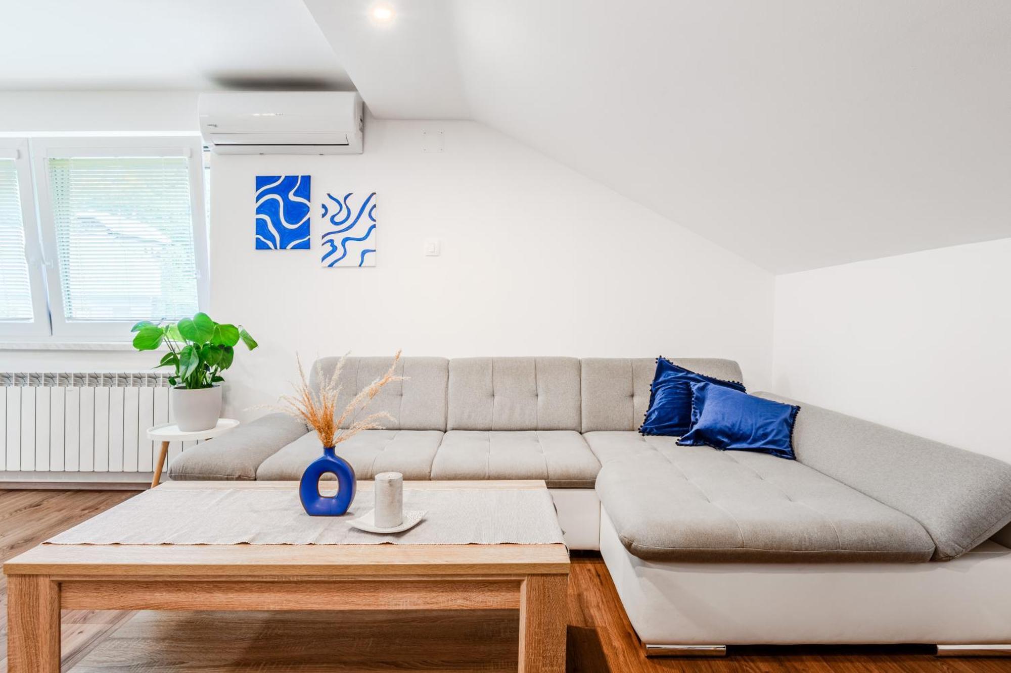 Apartmaji Mausi 博维茨 外观 照片
